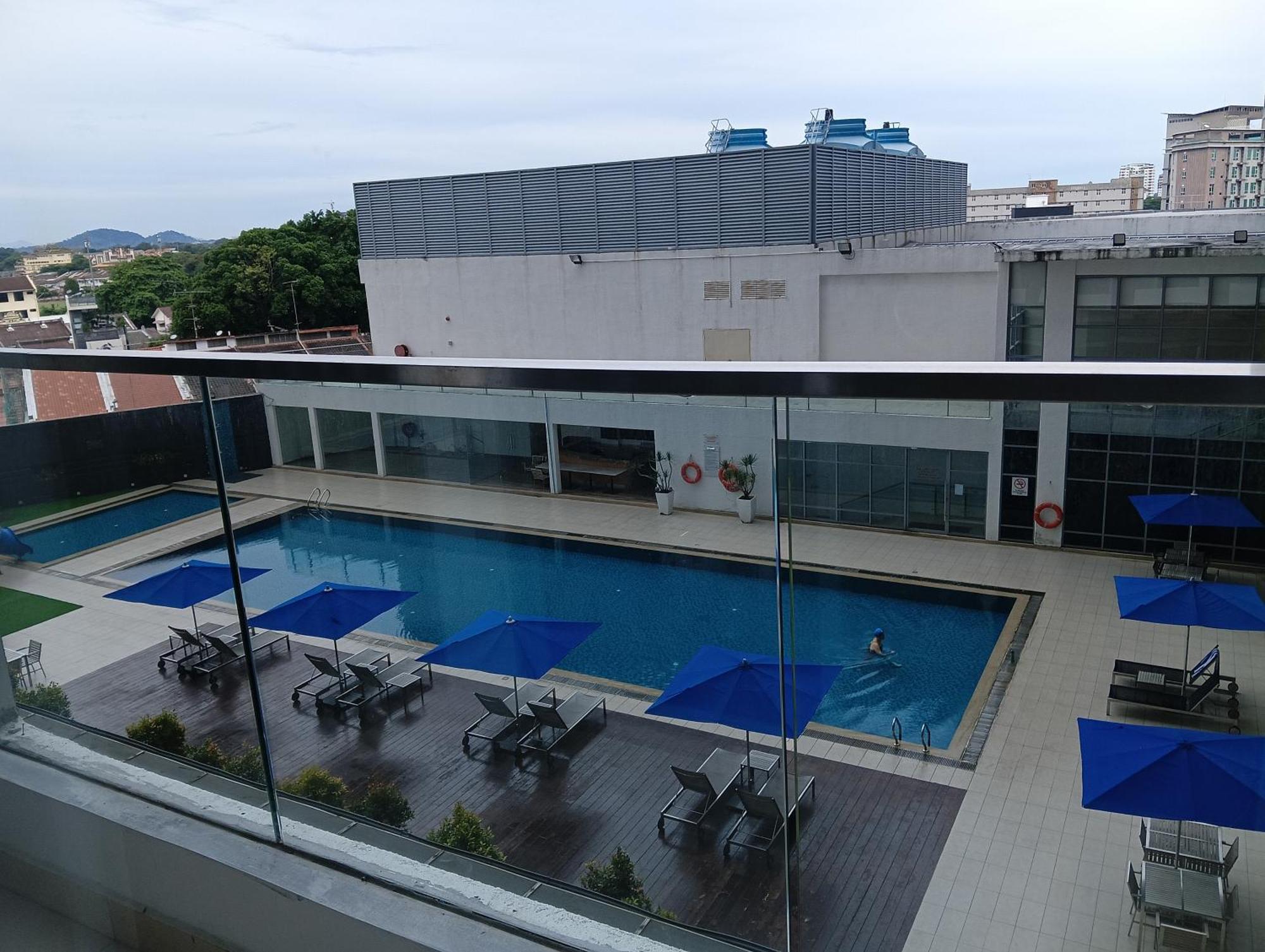 The Straits Suites By Ciconia Malacca Exterior photo