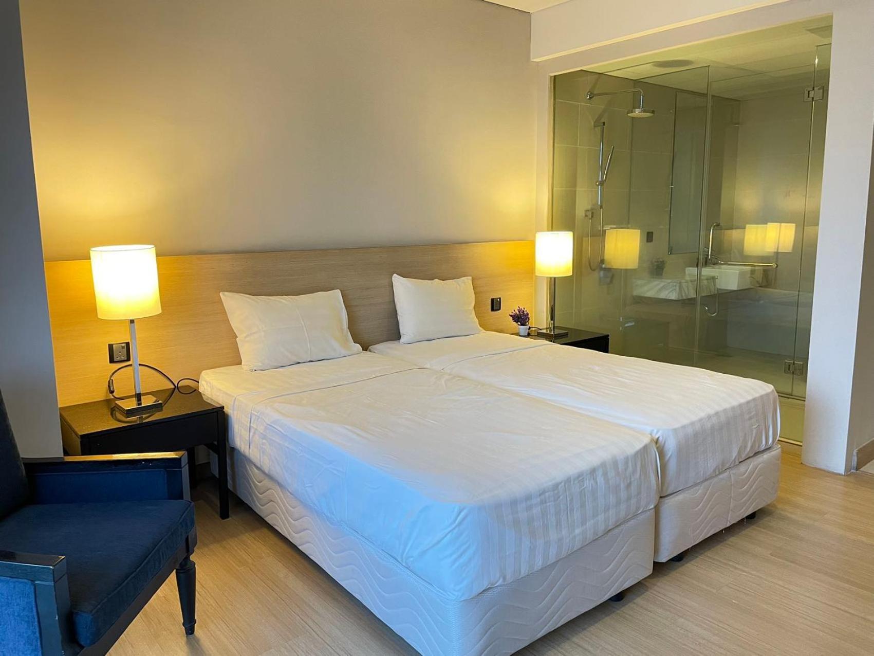 The Straits Suites By Ciconia Malacca Exterior photo